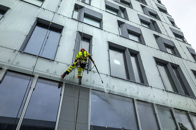 commercial window cleaning